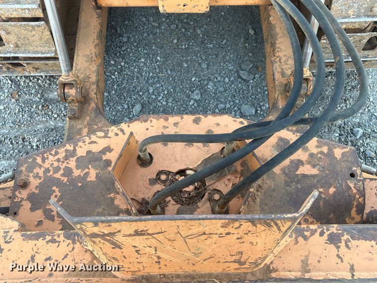 image for item FI0014 1991 Case 450C dozer