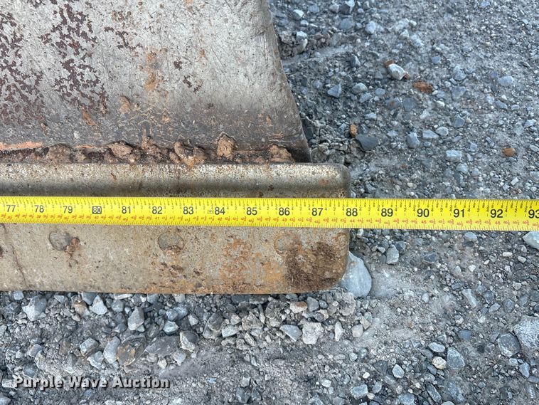 image for item FI0014 1991 Case 450C dozer