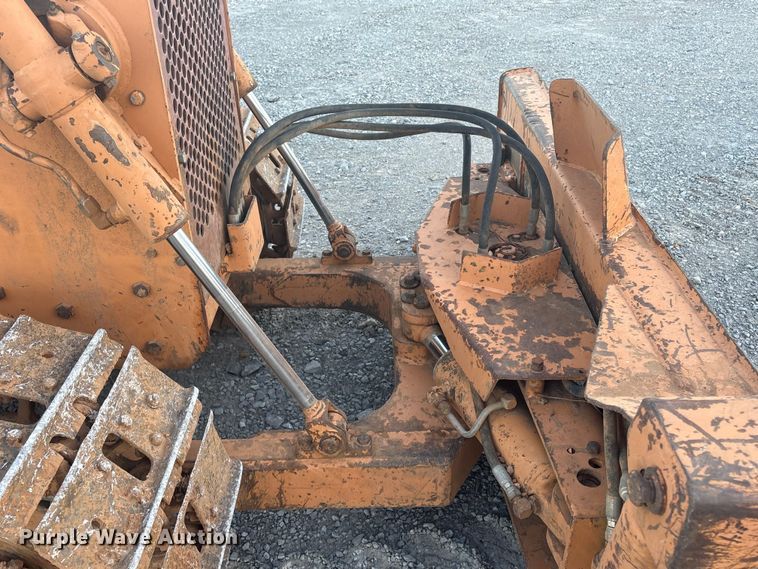 image for item FI0014 1991 Case 450C dozer
