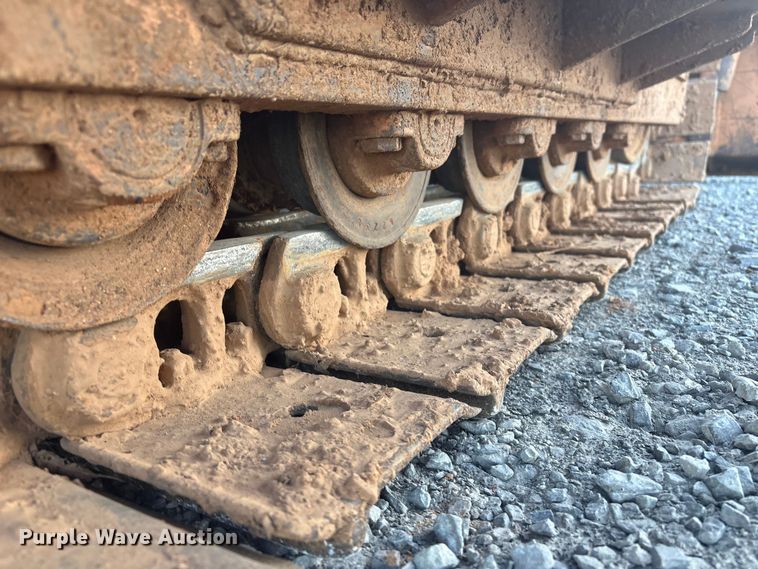 image for item FI0014 1991 Case 450C dozer