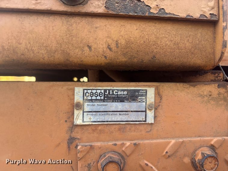 image for item FI0014 1991 Case 450C dozer
