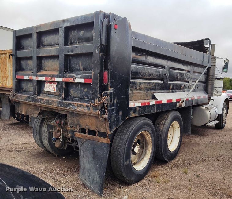 image for item IP9713 1988 Kenworth W900B dump truck