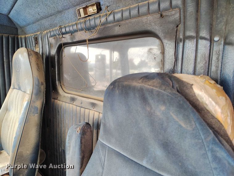 image for item IP9713 1988 Kenworth W900B dump truck