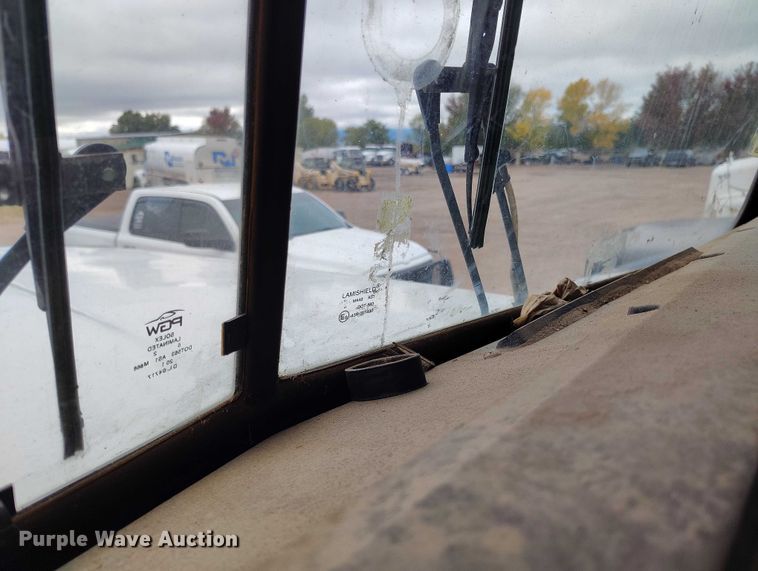 image for item IP9713 1988 Kenworth W900B dump truck