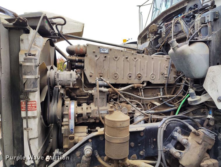 image for item IP9713 1988 Kenworth W900B dump truck