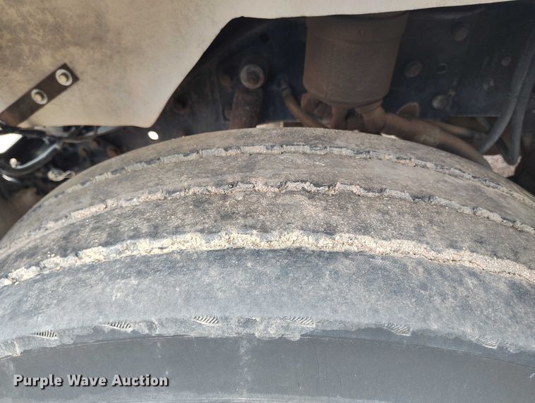 image for item IP9713 1988 Kenworth W900B dump truck