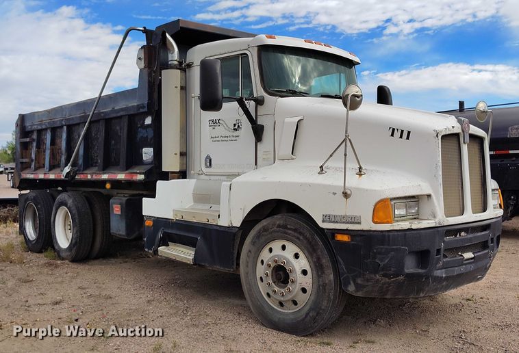image for item IP9716 1991 Kenworth T600 dump truck