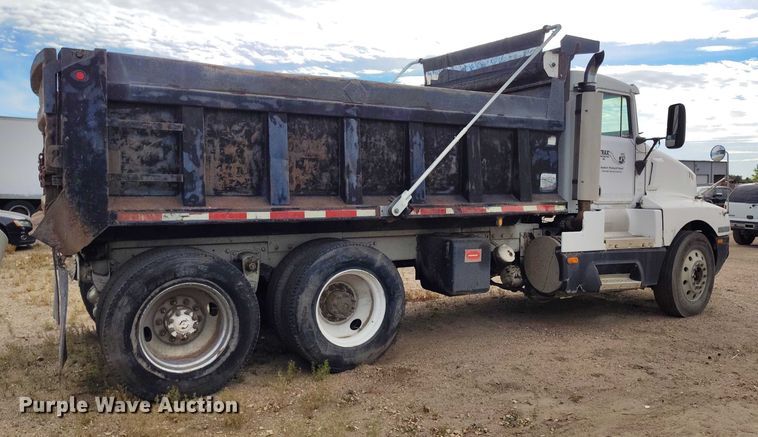 image for item IP9716 1991 Kenworth T600 dump truck