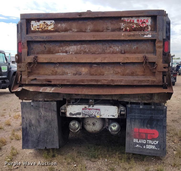 image for item IP9716 1991 Kenworth T600 dump truck