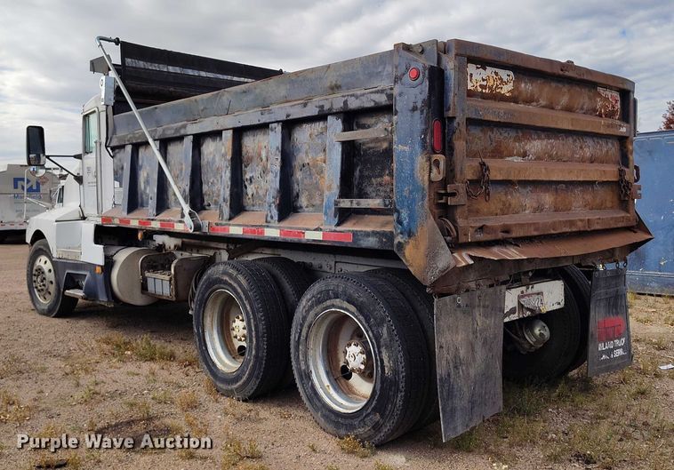 image for item IP9716 1991 Kenworth T600 dump truck