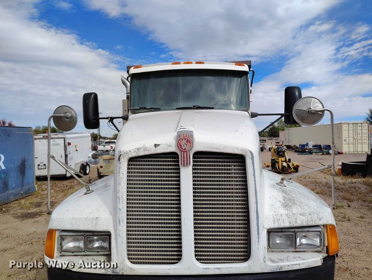 image for item IP9716 1991 Kenworth T600 dump truck