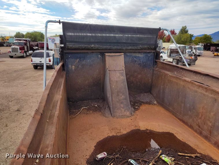 image for item IP9716 1991 Kenworth T600 dump truck