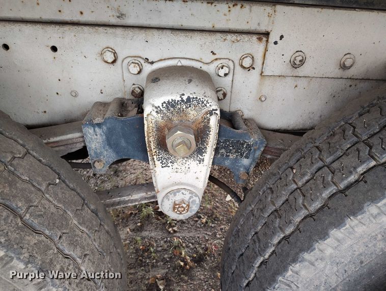 image for item IP9716 1991 Kenworth T600 dump truck