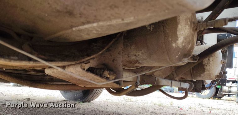 image for item IP9716 1991 Kenworth T600 dump truck