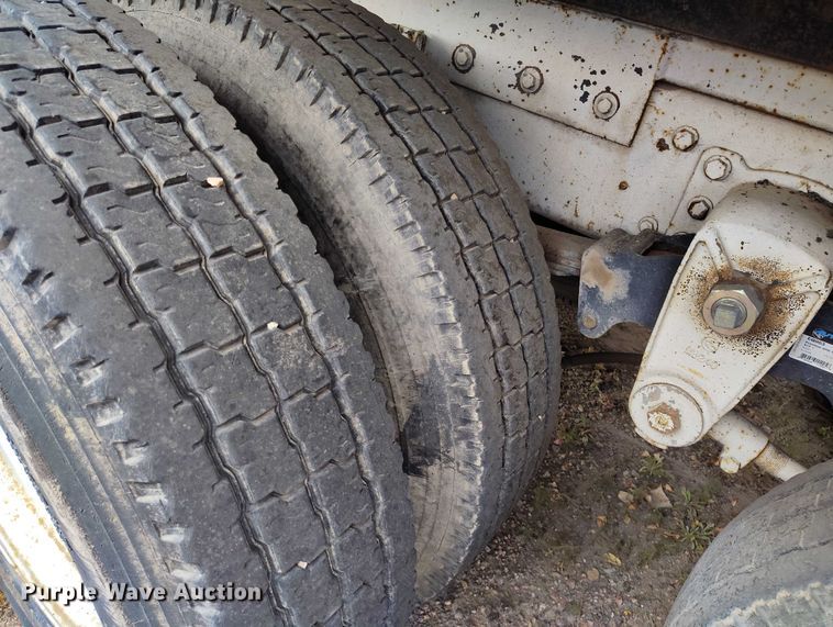 image for item IP9716 1991 Kenworth T600 dump truck