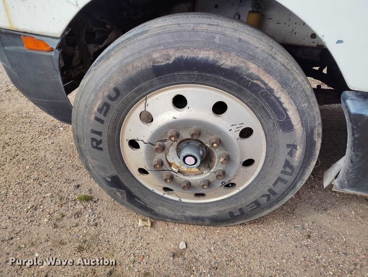 image for item IP9716 1991 Kenworth T600 dump truck