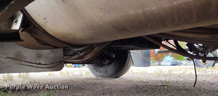 image for item IP9718 2003 Freightliner FLD dump truck