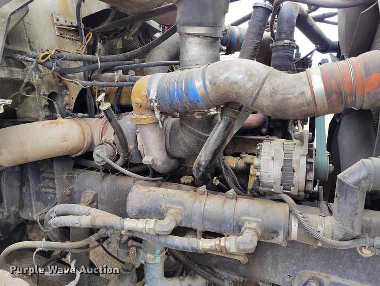 image for item IP9718 2003 Freightliner FLD dump truck