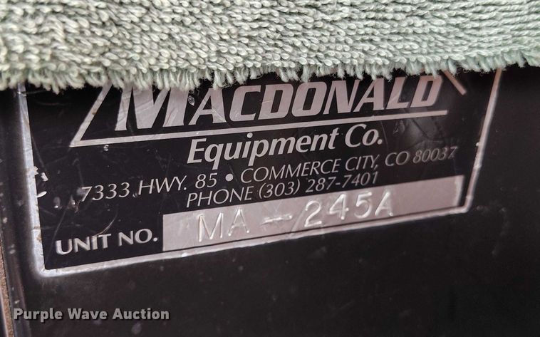 image for item IP9718 2003 Freightliner FLD dump truck