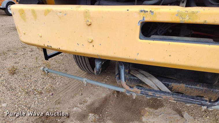 image for item IP9721 2006 Sterling SC8000 street sweeper truck