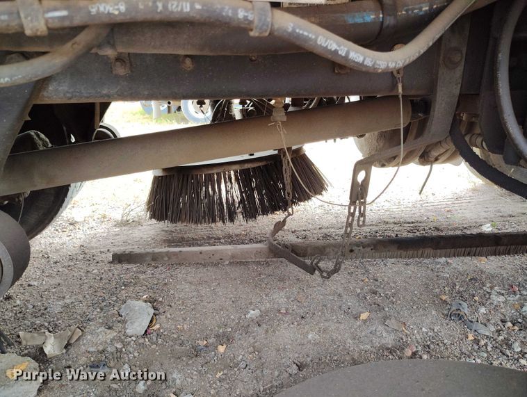 image for item IP9721 2006 Sterling SC8000 street sweeper truck