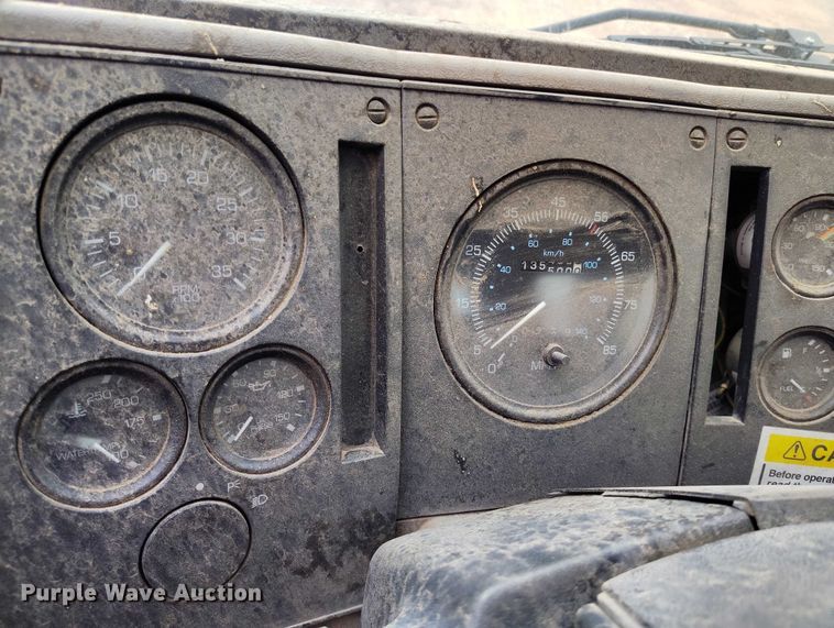 image for item IP9721 2006 Sterling SC8000 street sweeper truck