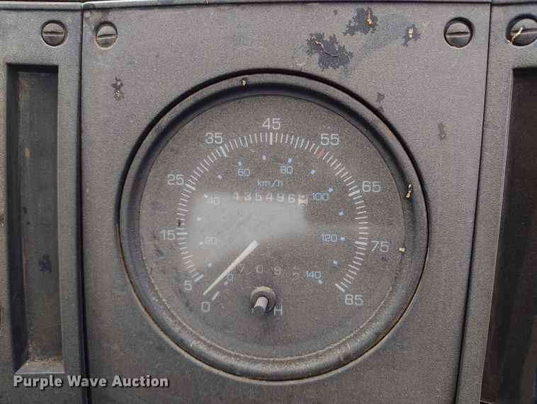 image for item IP9721 2006 Sterling SC8000 street sweeper truck