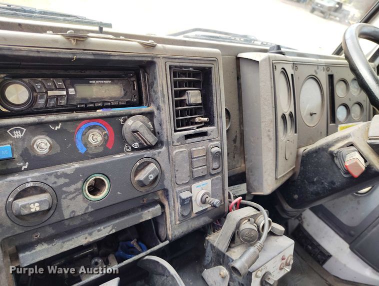 image for item IP9721 2006 Sterling SC8000 street sweeper truck