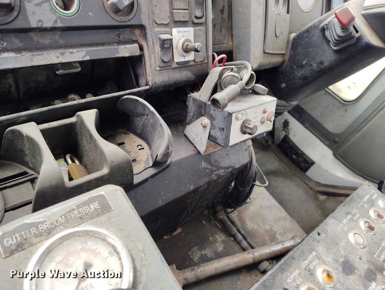 image for item IP9721 2006 Sterling SC8000 street sweeper truck