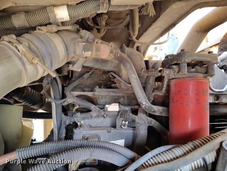 image for item IP9721 2006 Sterling SC8000 street sweeper truck