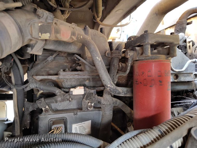 image for item IP9721 2006 Sterling SC8000 street sweeper truck