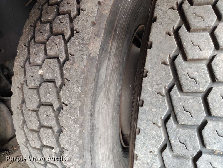 image for item IP9721 2006 Sterling SC8000 street sweeper truck