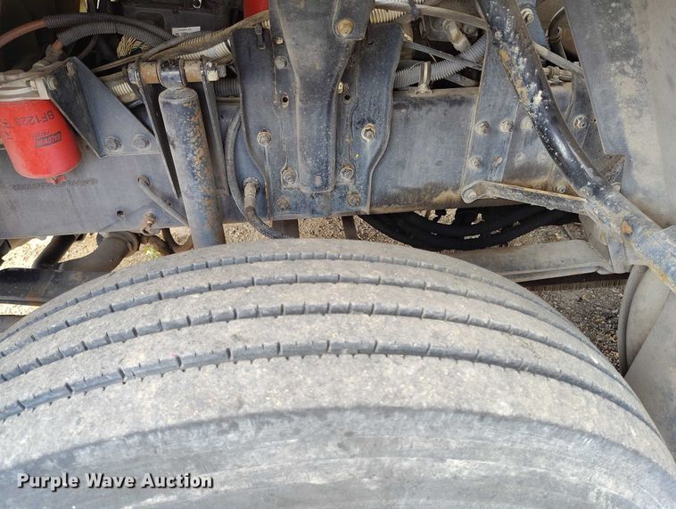 image for item IP9721 2006 Sterling SC8000 street sweeper truck