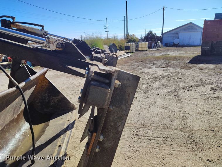 image for item IP9735 1983 John Deere 510B Turbo backhoe