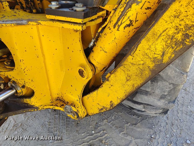 image for item IP9735 1983 John Deere 510B Turbo backhoe