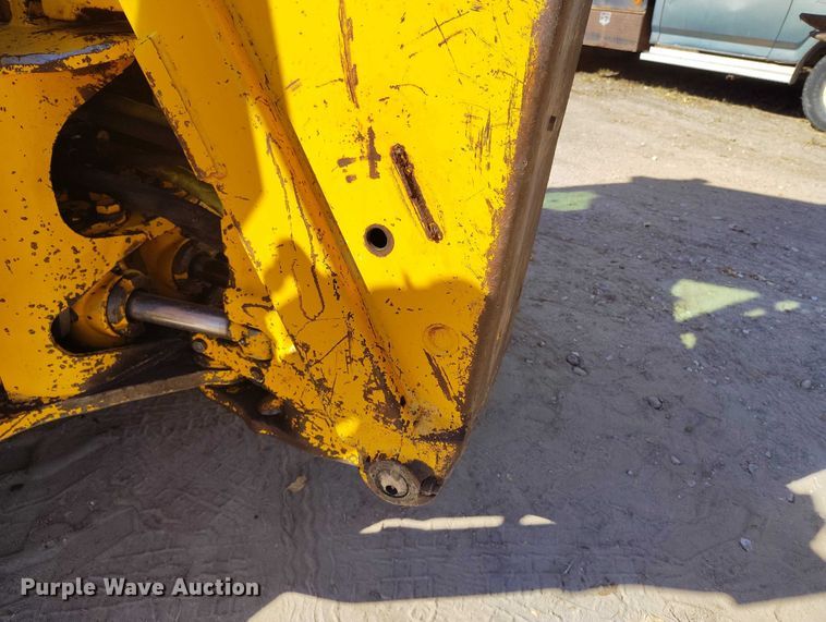 image for item IP9735 1983 John Deere 510B Turbo backhoe
