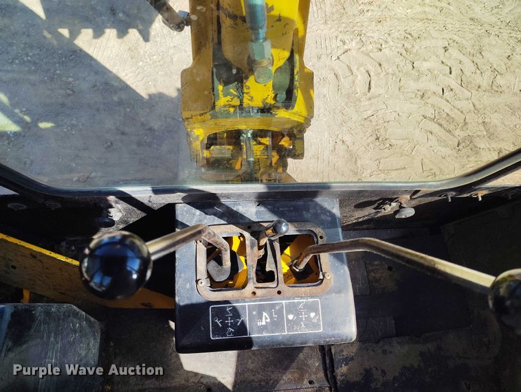 image for item IP9735 1983 John Deere 510B Turbo backhoe