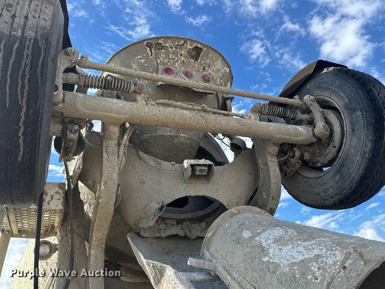 image for item NA9810 2007 International 5500I ready mix truck