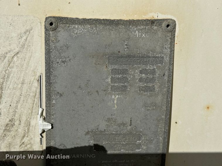 image for item NA9810 2007 International 5500I ready mix truck