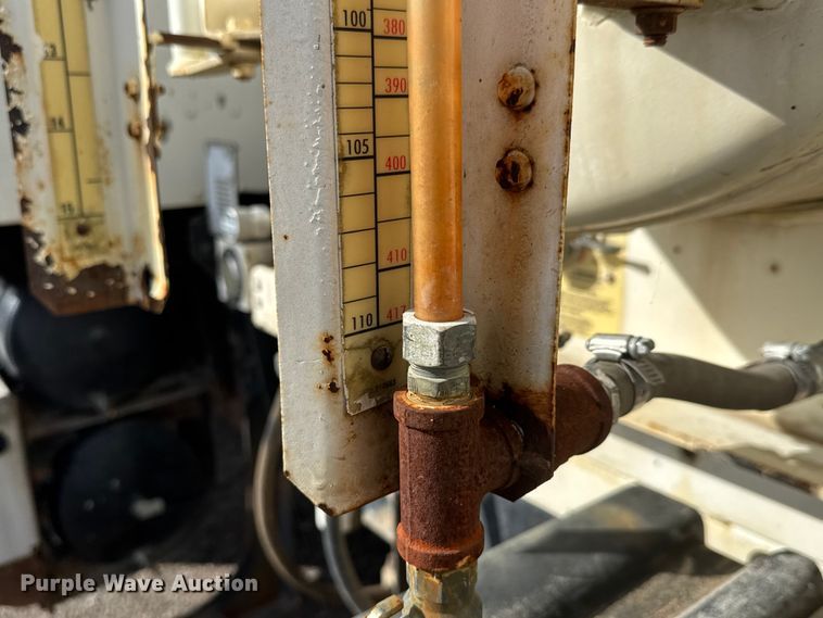 image for item NA9810 2007 International 5500I ready mix truck