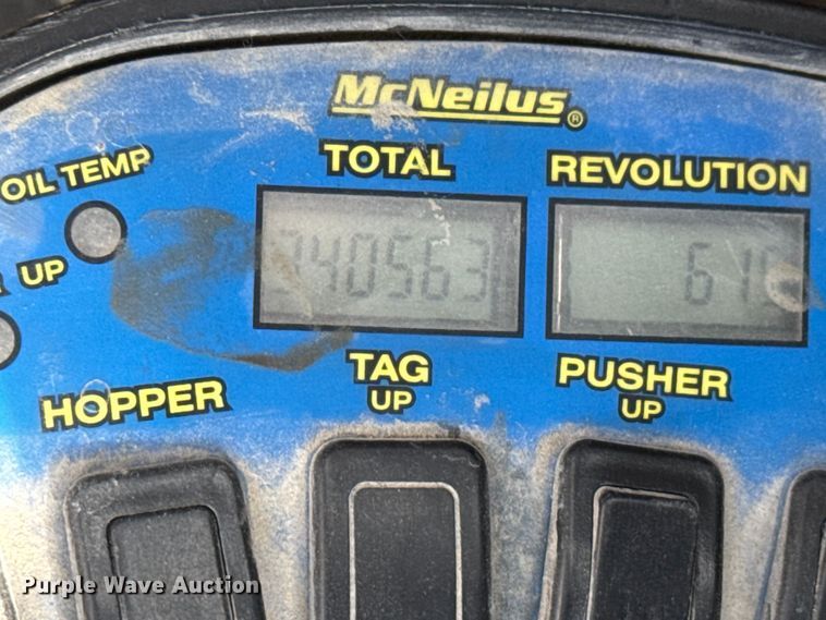 image for item NA9810 2007 International 5500I ready mix truck