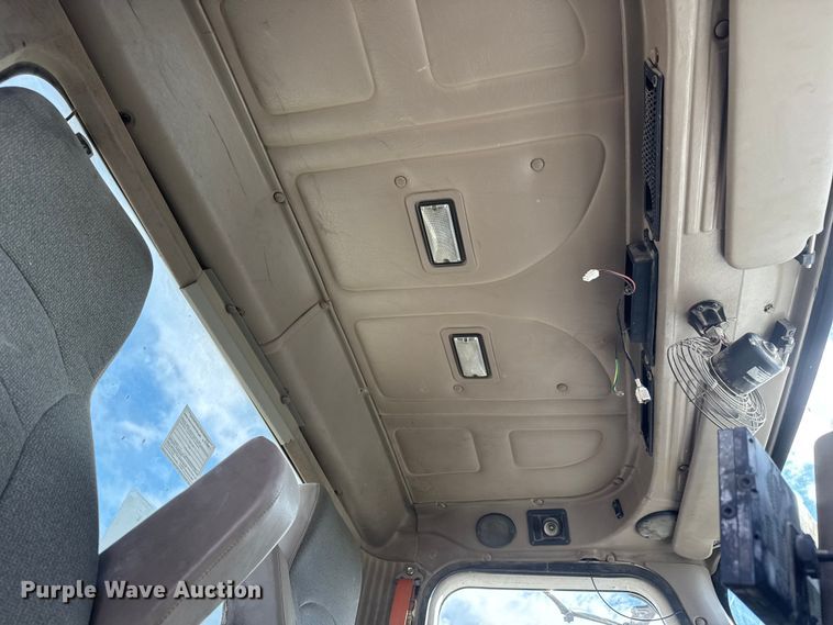 image for item NA9810 2007 International 5500I ready mix truck