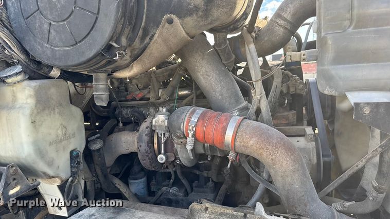 image for item NA9810 2007 International 5500I ready mix truck