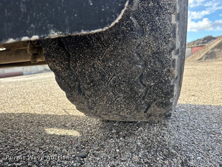 image for item NA9810 2007 International 5500I ready mix truck