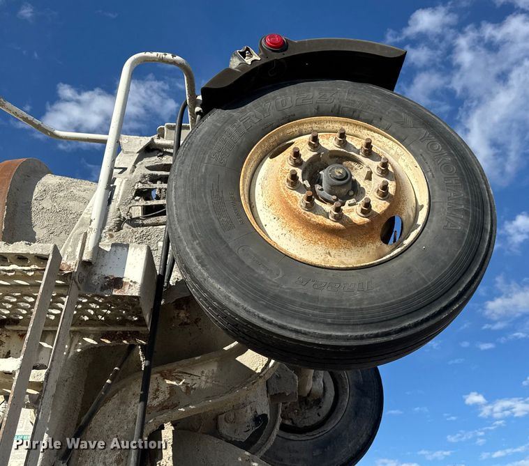 image for item NA9810 2007 International 5500I ready mix truck