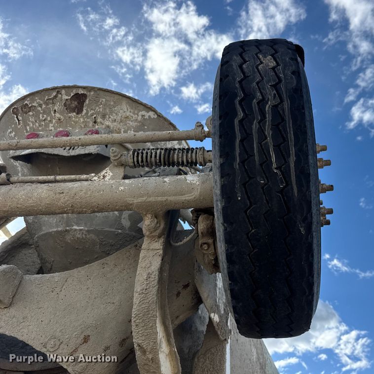 image for item NA9810 2007 International 5500I ready mix truck