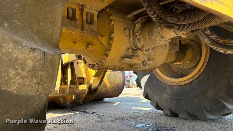 image for item ND9435 2001 Caterpillar 950G wheel loader