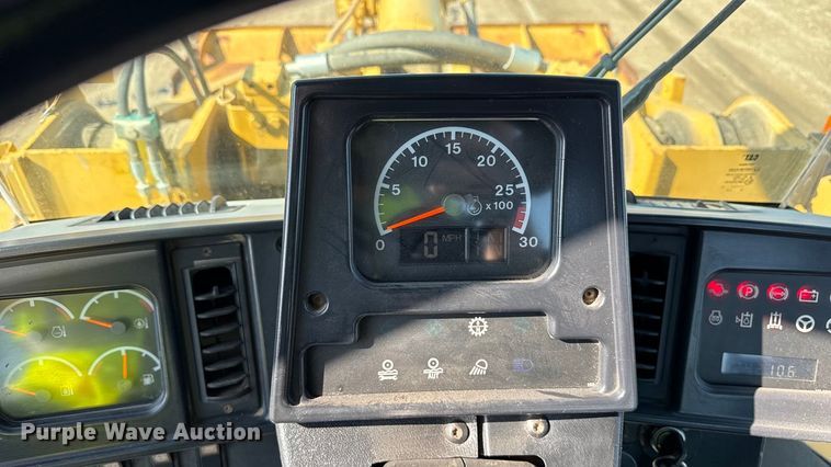 image for item ND9435 2001 Caterpillar 950G wheel loader