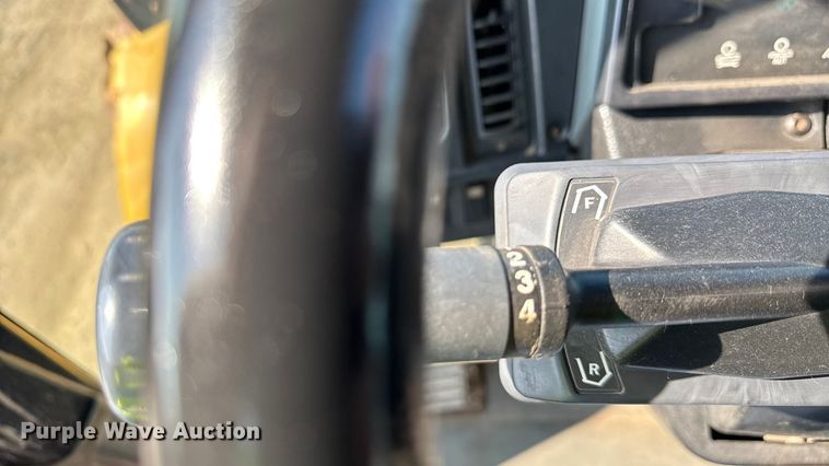 image for item ND9435 2001 Caterpillar 950G wheel loader