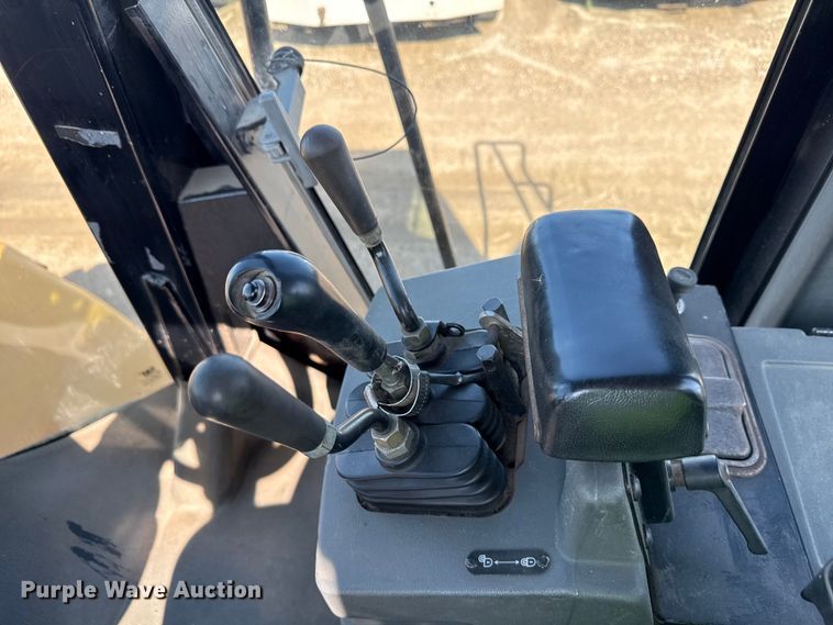 image for item ND9435 2001 Caterpillar 950G wheel loader